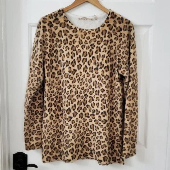 Soft Surroundings Fuzzy Soft Warm Animal Print Women's Scarf Sweater Size Medium - Picture 6 of 13